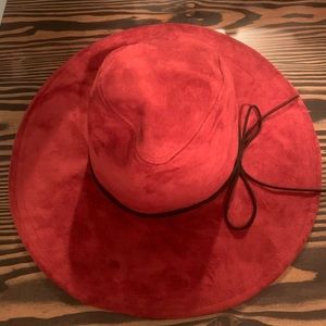 Maroon suede hat